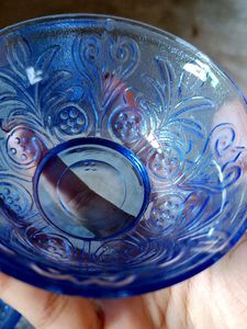 4 Glass Bowls