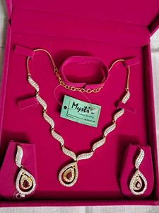 Mystic Jewellery Set