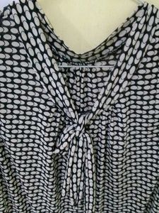 BLACK &amp; WHITE 90&#39;S TOP