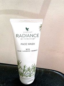 Forever Radiance Face Wash
