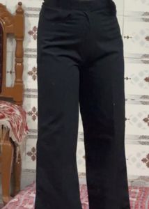 BLACK TROUSER