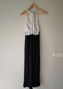 Black N White Gown.Size M-XL
