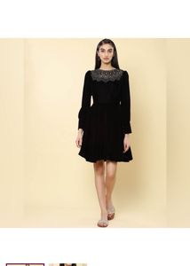 Label Ritu Kumar Black Floral Embroidered Velvet S
