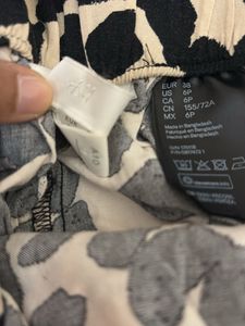 H &amp; M shorts