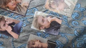 BTS TAEHYUNG OFFICIAL PHOTOCARD