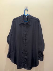 🔻H&M loose fit satin shirt