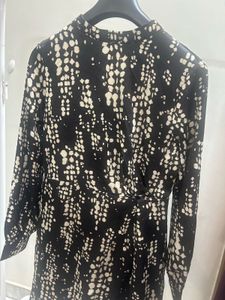 Chic Black &amp; White Print Dress