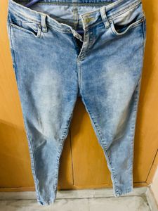 Light Wash Slim Fit Denim Jeans