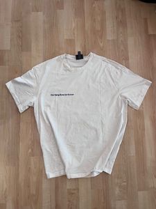 White Graphic Print T-shirt