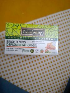 Indus Valley Serum &amp; Depigmentation Gel
