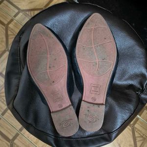 Black Pointed Toe Mules