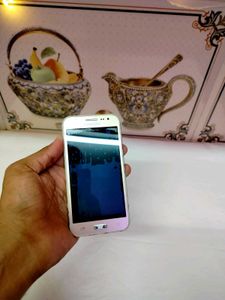 Samsung Galaxy J2 4G Smartphone.