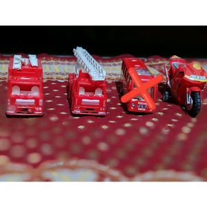 🔥New Fire Rescuers Vehicles Toy...chose Any One