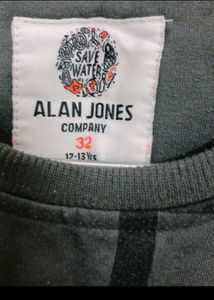 Alan Jones Boys sweatshirt