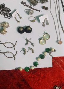 Earings &amp; Many More Items ❤️💓❤️