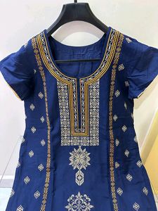 Women&#39;s Short Kurta