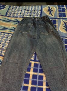 Mom fit ripped jeans
