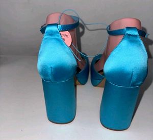 🇮🇪Imported Primark Blue Heels🇮🇪