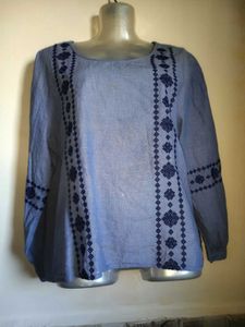 🎁Buy 1, Get 1 Free🎁Blue Top Size M/