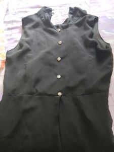 Sleeveless Black kurti