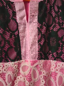 Women&#39;s Pink Net Top