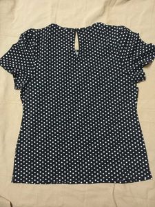 Women&#39;s Black Polka Dot Top With Round Neck