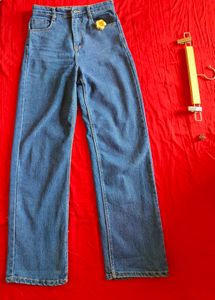 Straight Jeans