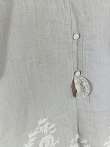 Begie Embroidered Casual Kurta (Women)