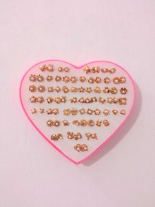 Contemporary Studs Earings
