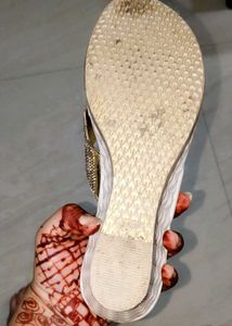 It Has 42 Size Brad New Heels
