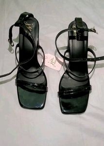 Black Block Heel