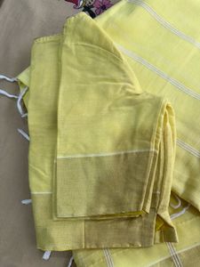 Saree Along With Blouse