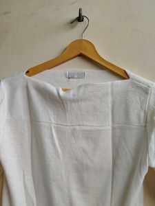 White Wollen Top