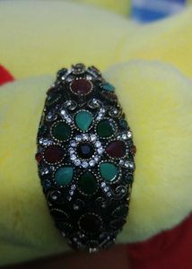 Vintage Style Bangle