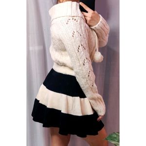 Black and Cream Colour Woolen Skater Skirt