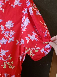 🎀🥀 Gorgeous Red Floral Dress🥀🎀