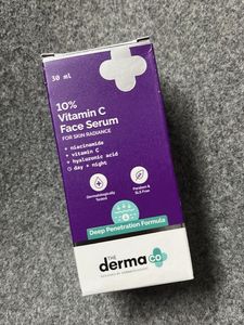 The Derma Co vitamin c  Face Serum