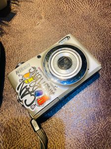 nikon L24 camera