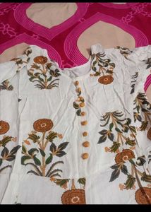 White Flower Printed Kurti..