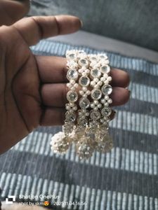 Elegant bangles set of 4