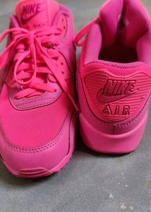 Original Nike Air Max Running Shoe.