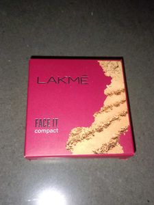 lipstick, lakme powder