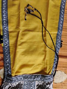 Women New Straight Festival Kurta