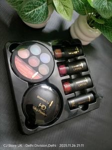 Shannon LA Makeup Set