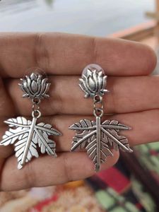 Chinar Tops Earing