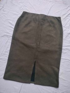 Pencil Pull- On Elastic Waist Women&#39;s Midi Skirt
