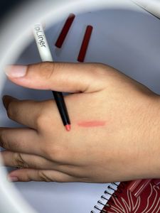 Nude Lip Liner
