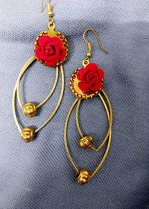 Pack Of Eye Catching 2 Golden Hanging Earings