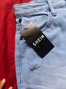 Light Wash Ripped Jeans