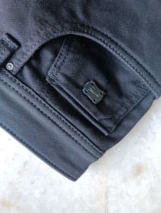 Black Denim Jeans For Both Men And Women